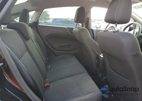 2018 Ford Fiesta Se z USA, uszkodzony, nr VIN 3FADP4BJ8JM116691